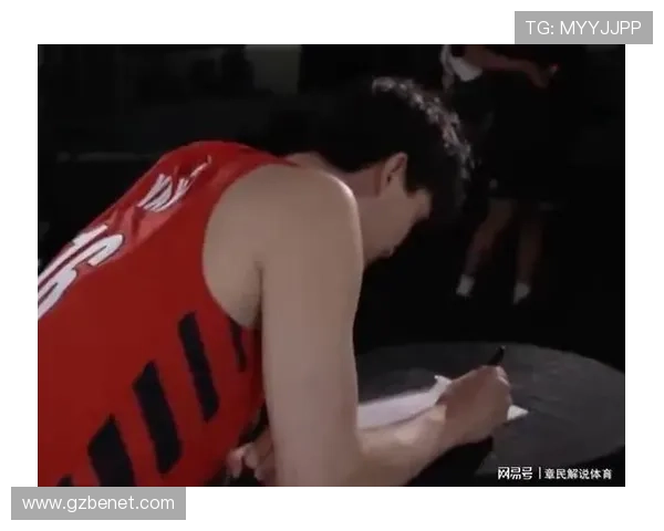 杨瀚森需耐心等待机会 我新秀赛季几乎未上场